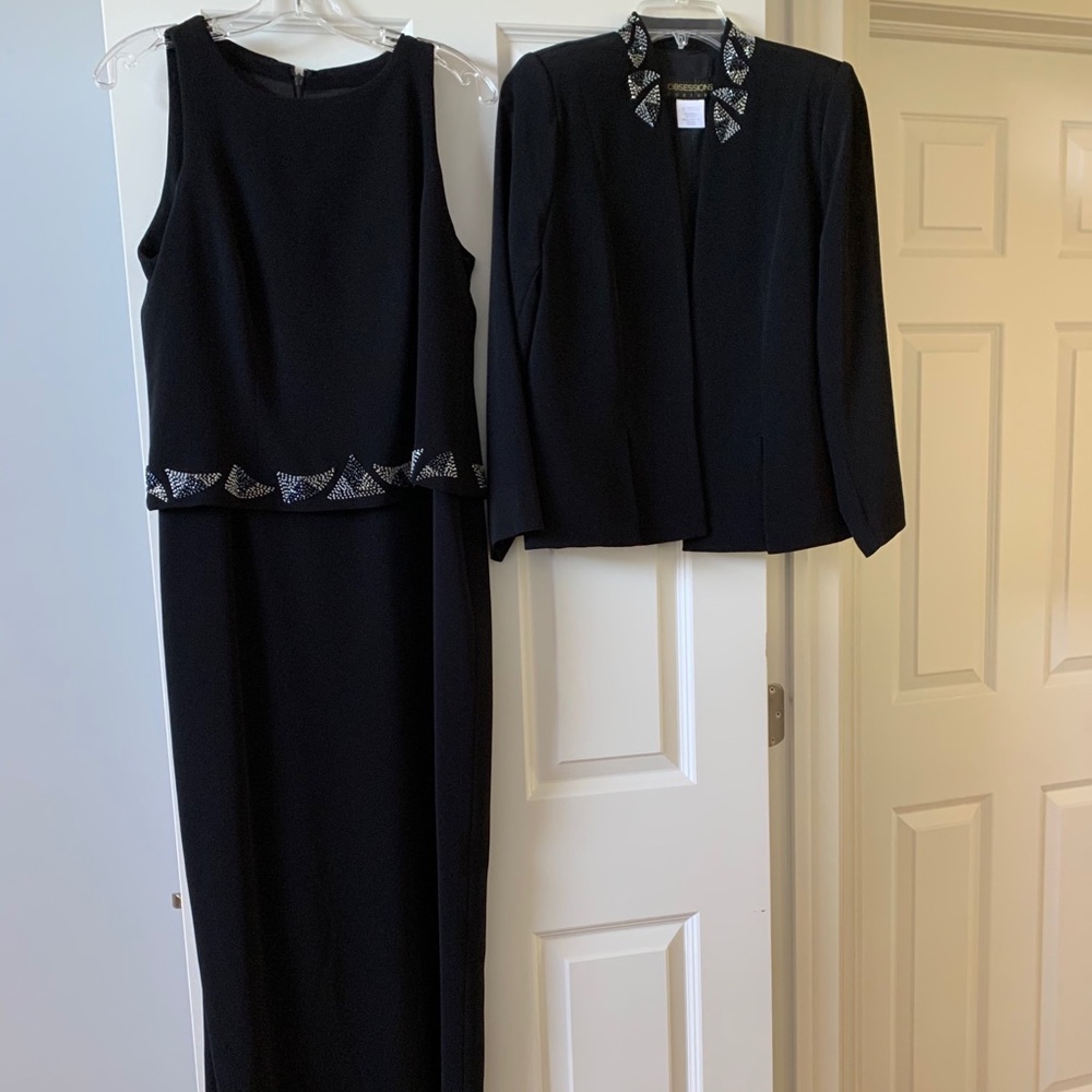 Black dress size 12 but taken in to a size 10
